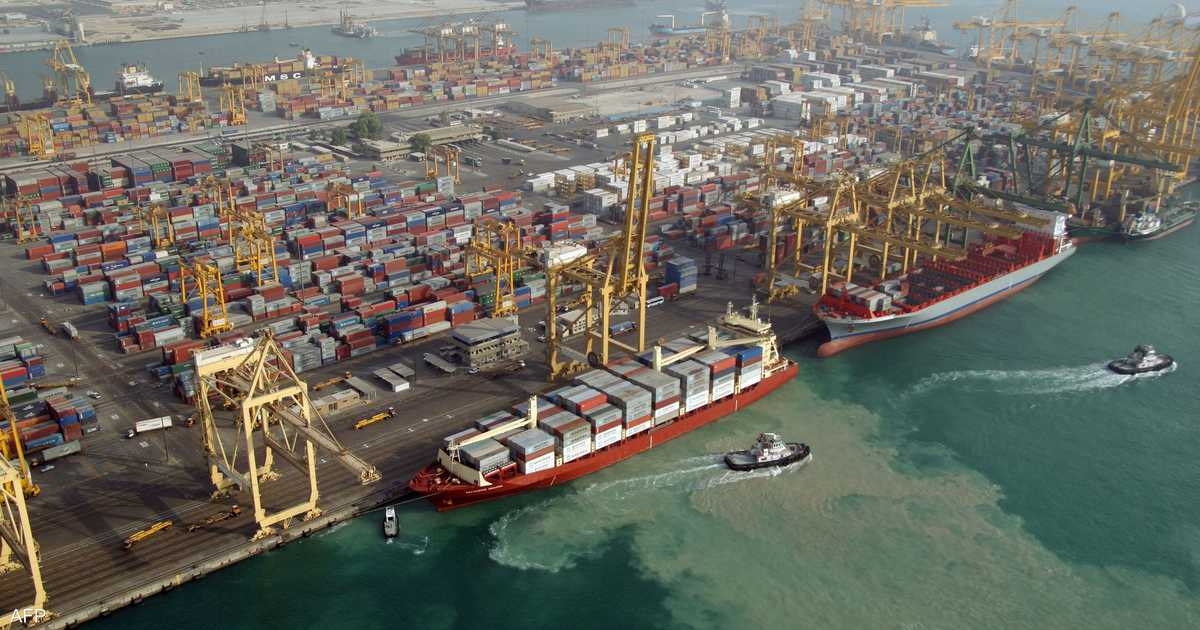 الإمارات ترسخ ريادتها الجمركية في التجارة العالمية