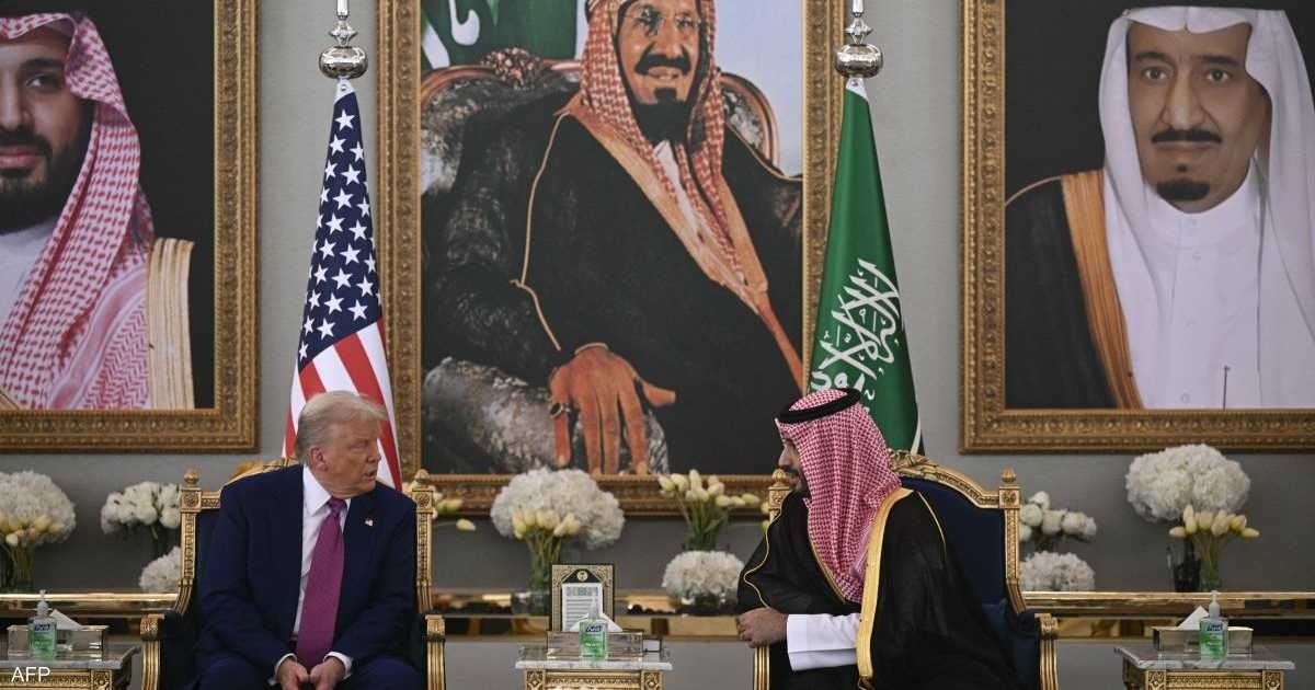 ترامب في الرياض.. زيارة "تأسيس جديد" أم رسائل ضغط ذكية؟