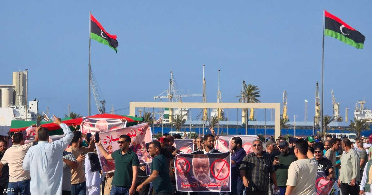 الاستقالات تتوالى من حكومة الدبيبة وسط تظاهرات