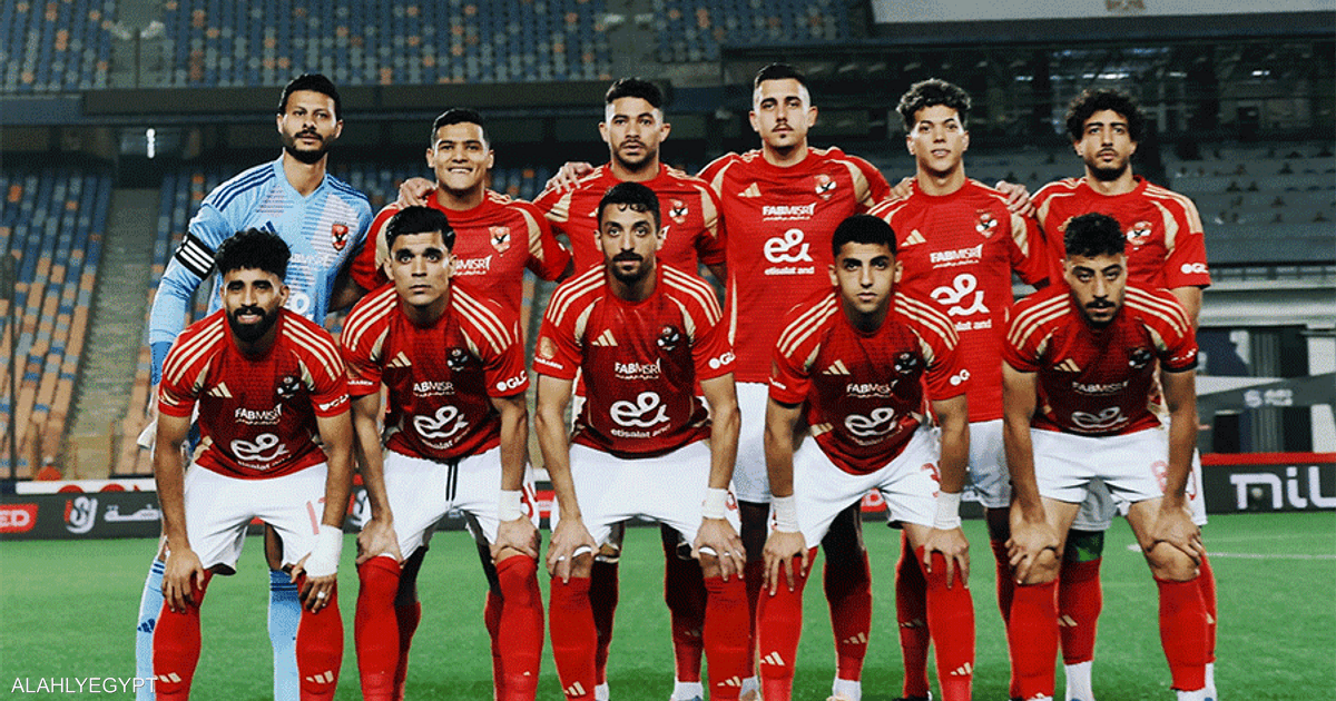 الأهلي يحسم لقب الدوري المصري بنصف دستة في شباك فاركو