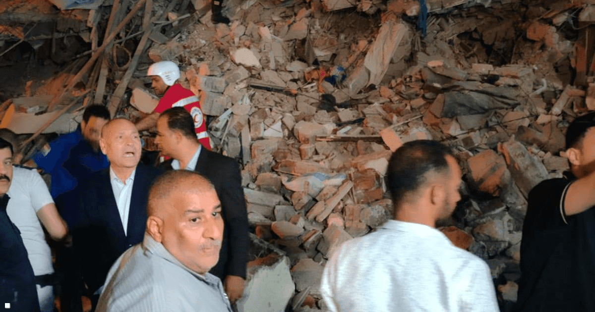 قتيلان بانهيار منزل في السيدة زينب.. شهد طفولة نور الشريف