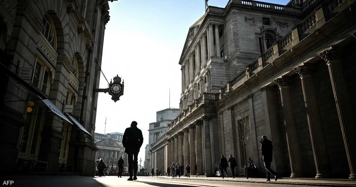 مسؤولة في بنك إنجلترا تحذر من احتمال استمرار التضخم فوق 3%