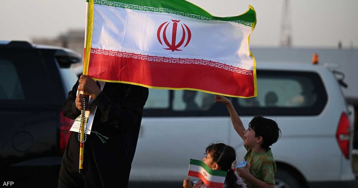 عبر واتساب.. الموساد يعرض خدمة "غريبة" على الإيرانيين