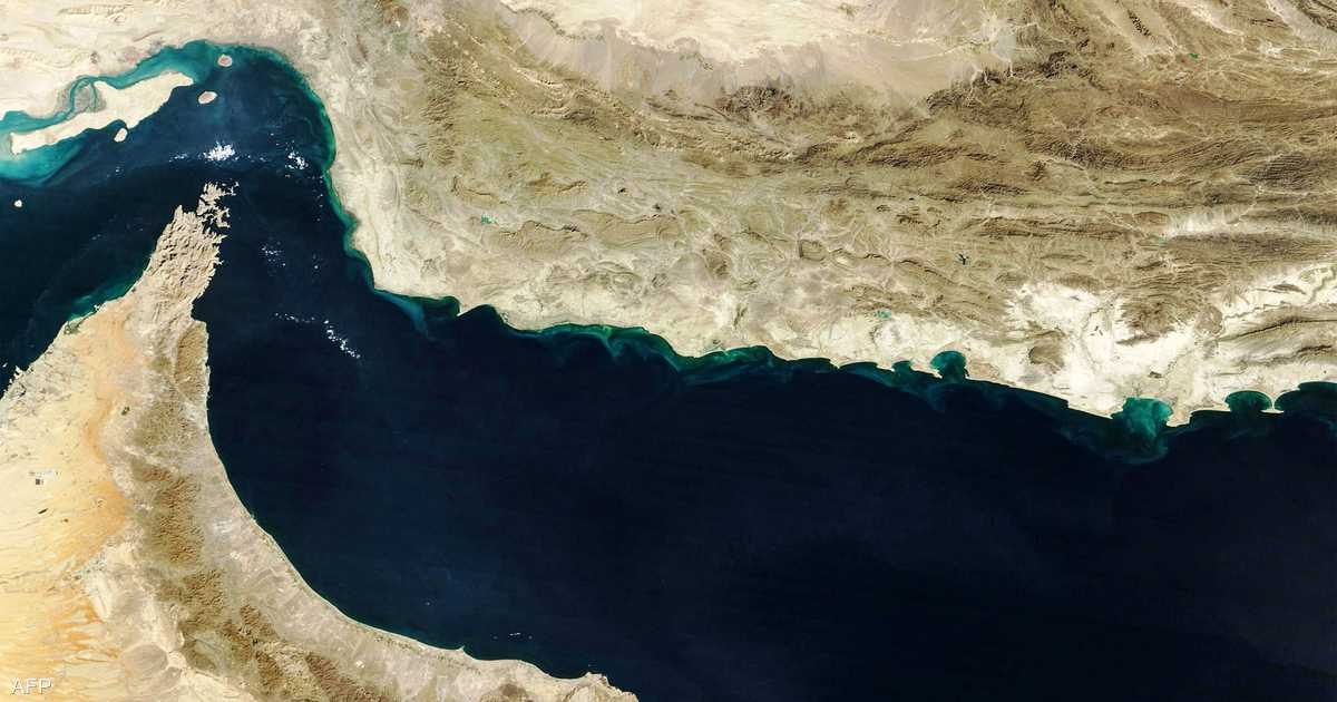 مصدران أميركيان: إيران أجرت استعدادات لتلغيم "مضيق هرمز"