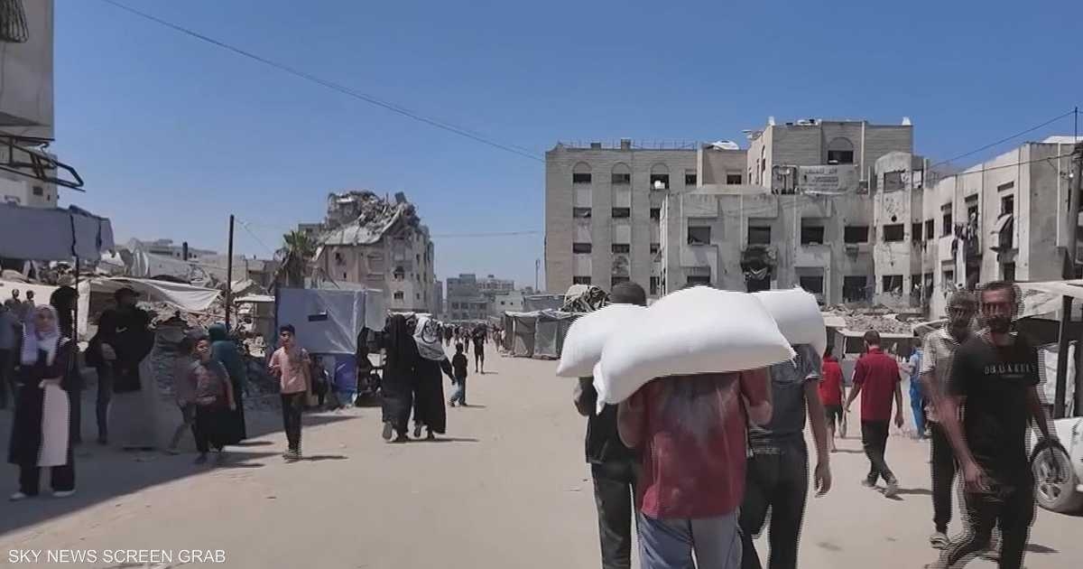 ضحايا للجوع في غزة.. وتحذير من "فخ الموت السادي"