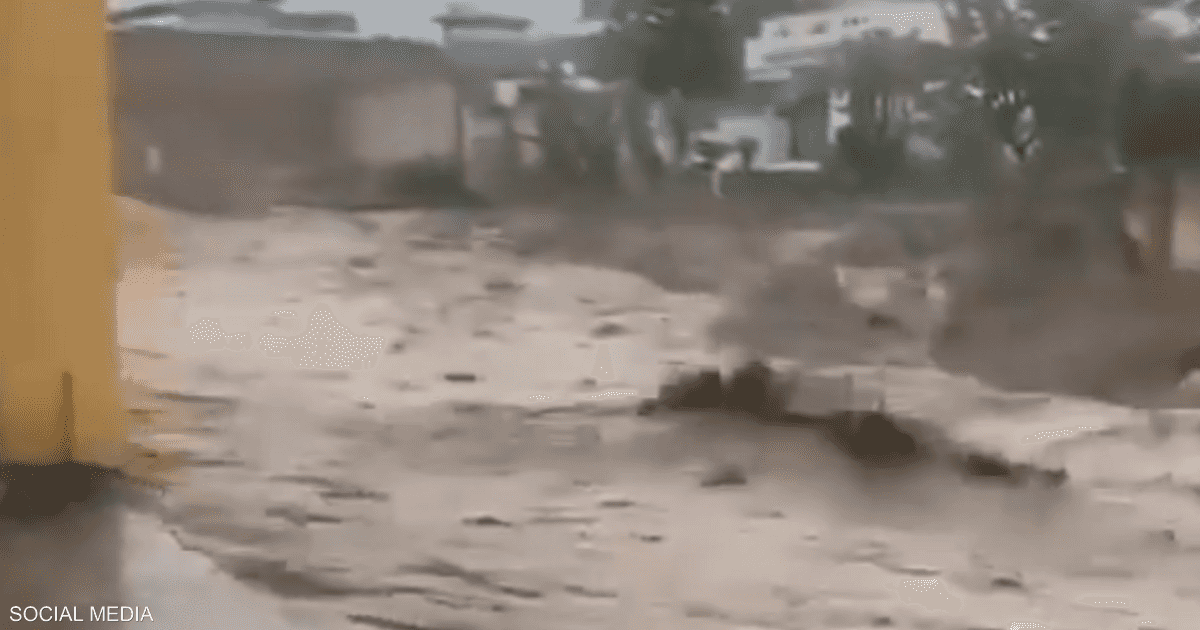 فيديو.. قتلى وتحطم مروحية إنقاذ جراء أمطار غزيرة في باكستان