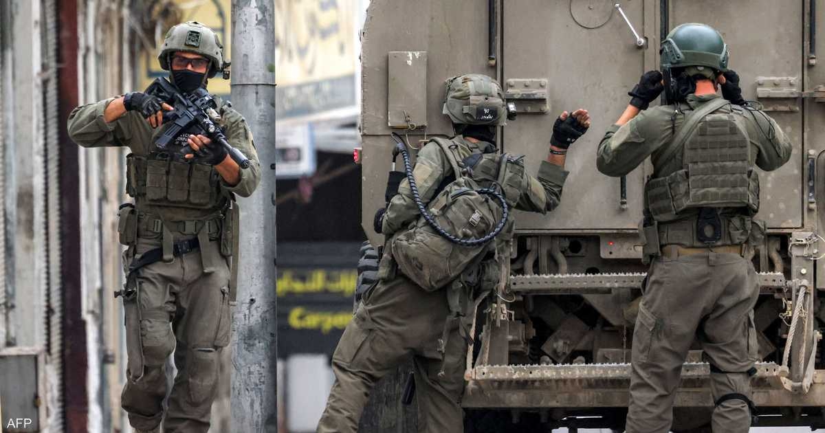 توقيف 6 إسرائيليين هاجموا جنودا في الضفة الغربية