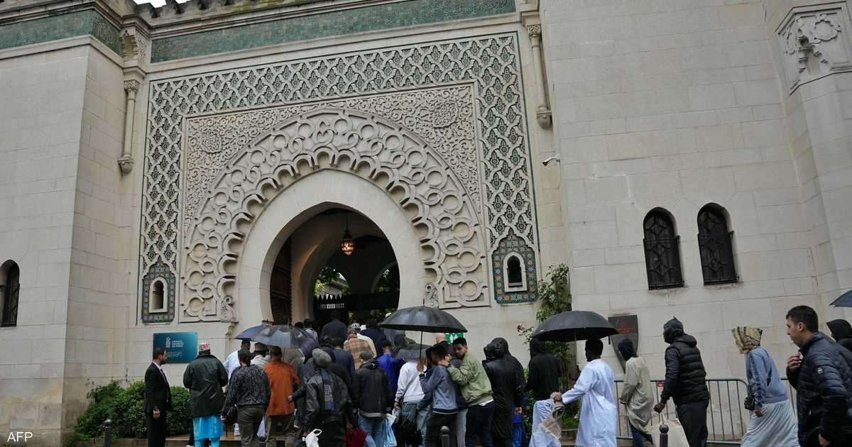 مسجد باريس الكبير قلق من "وصم" المسلمين بسبب "الإخوان"