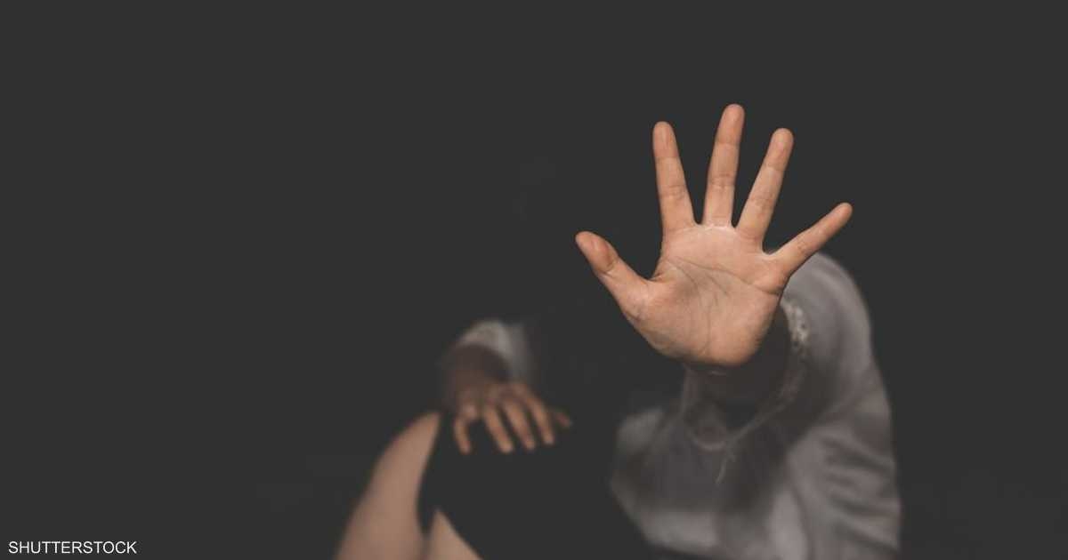 بحثا عن الكنز.. تونسي يقتلع عيني زوجته بشوكة طعام