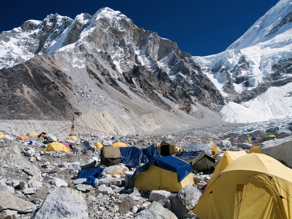 What's wrong with using Xenon to climb Everest?