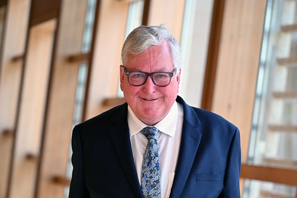 Ewing snubs SNP ahead of Holyrood election