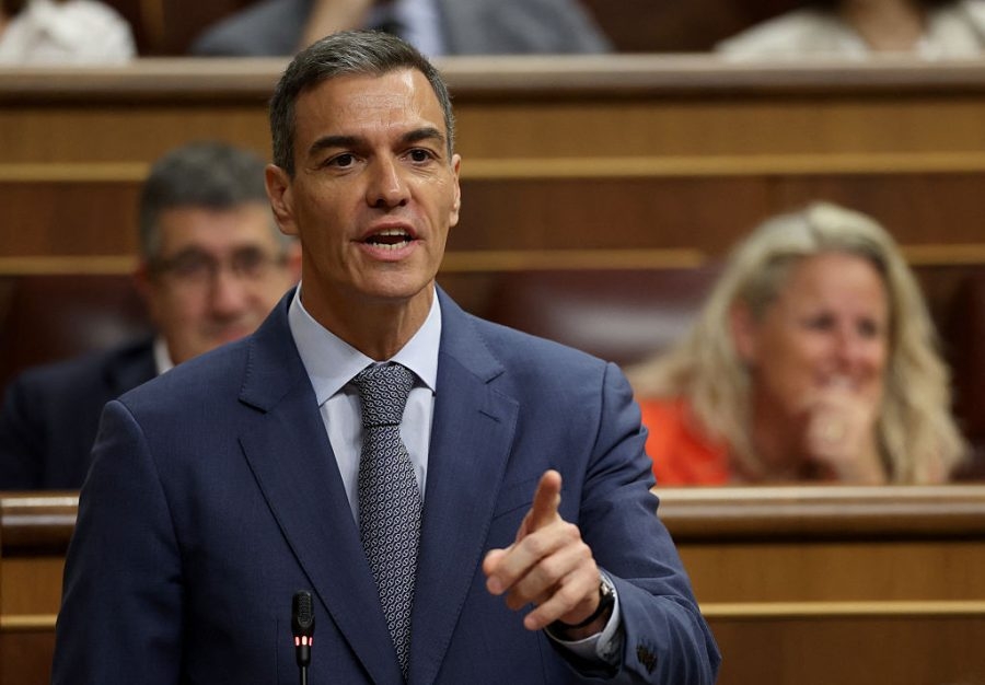 Spain's Pedro Sanchez won't limp on for long