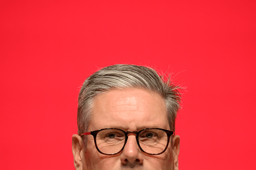 Who still supports Keir Starmer?