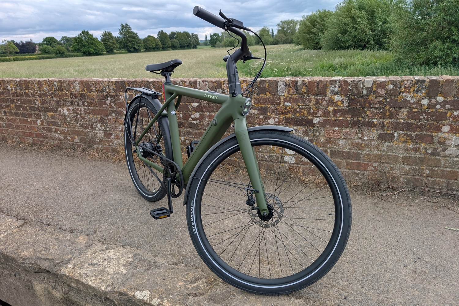 I like the Tenways CGO009's sleek e-bike styling – but riding one sold me on its clever tech