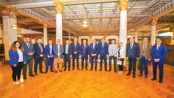 بنك مصر يوقع عقدا مع جهاز تنمية المشروعات المتوسطة والصغيرة ومتناهية الصغر بقيمة 200 مليون جنيه