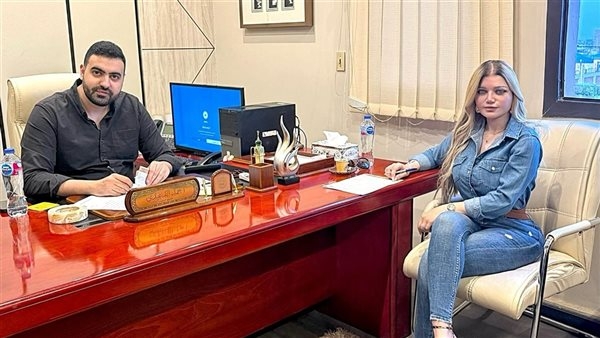بعد «شاى بالياسمين» ياسمين الخطيب تعلن تعاقدها مع «الشمس»