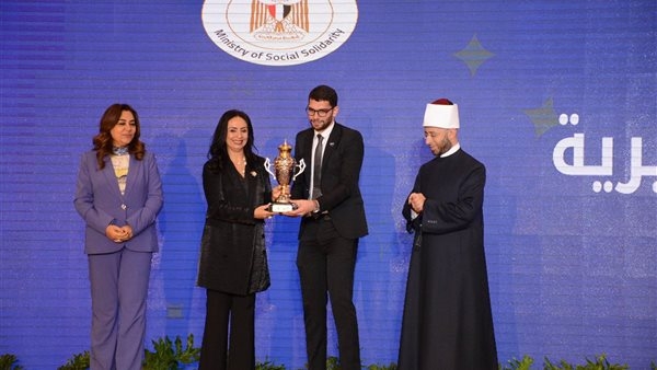 مايا مرسي تكرم الجود لدورها في العمل الخيري والتنموي خلال شهر رمضان
