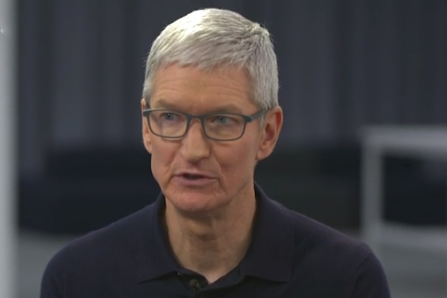 Apple invest $100bn in US manufacturing to fend off Trump's tariffs