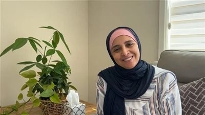ربنا يصبر قلبك يا هند.. حنان ترك تنعي وفاة والدة هند صبري بعد أيام من رحيلها