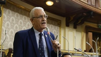 البرلمان يرفض مقترح للنائب عاطف المغاوري بسبب وكالات الاستخدام: تمنح العامل نصف الأجر