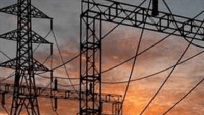 المصرية لنقل الكهرباء توقع عقدًا لتنفيذ مشروع لتغذية المرحلة الثالثة من القطار السريع.. ما القصة؟