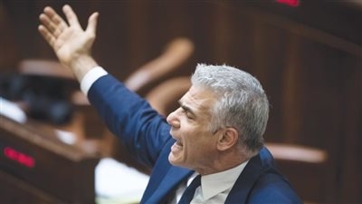«رفضاً لاستمرار الحرب».. زعيم المعارضة الإسرائيلية يدعو إلى إضراب عام