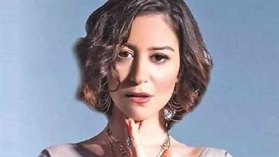 عيد ميلاد منة شلبي.. محطات في حياتها الفنية ودور والدتها في مسيرتها
