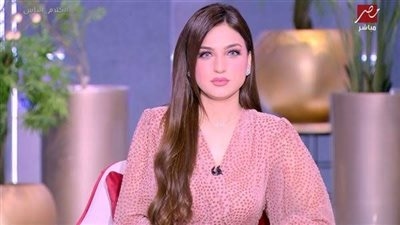 بعد أزمة راغب علامة.. ياسمين عز: رايحة تبوسي مطرب ليه ما تبوسي جوزك اللي عنده جفاف عاطفي