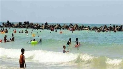 3 أمتار تهدد المصيفين.. هل تُغلق الشواطئ أبوابها في وجه الغرق القادم؟