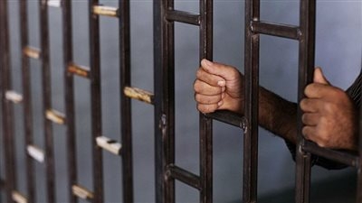 ضبط مدير مكتبة بالقليوبية لتورطه فى طباعة وبيع ملازم دراسية دون تصريح