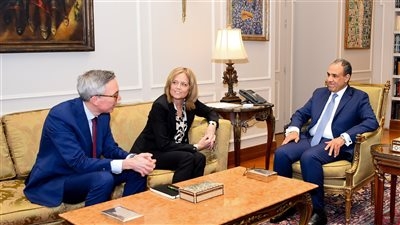 وزير الخارجية يلتقى مع الرئيس التنفيذى لشركة سكاتك النرويجية