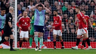 هدية لليفربول.. مانشستر يونايتد يتعادل مع أرسنال (1-1) في قمة الجولة بالدوري الإنجليزي الممتاز