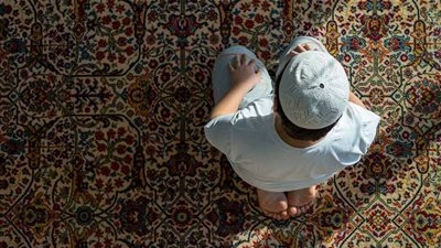 ما حكم قضاء الصلاة الجهرية دون الجهر بالقراءة؟.. "المفتي" يجيب