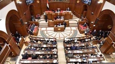 رئيس الشيوخ يفتتح الجلسة العامة لمناقشة تعديل قانون التحكيم المصري