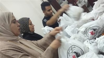 أرز وكفتة وعصير .. أهالي الشرقية يفطرون 500 صائم داخل مستشفى بلبيس المركزي