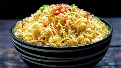 أضرار تناول الشعرية سريعة التحضير.. اعرف مخاطرها الصحية