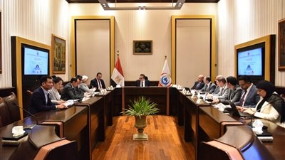 وزير الصحة يعقد اجتماعا بشأن مشروع إنشاء شبكة وطنية متكاملة للباثولوجيا الرقمية