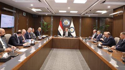 البترول: الاستثمار في العنصر البشري لرفع الكفاءة وتعزيز التنافسية خارج مصر