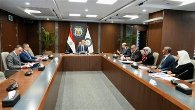 البترول: العنصر البشرى هو أهم دعائم العمل فى قطاع البترول