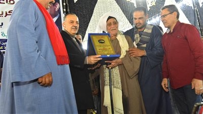 أمانة القبائل العربية بمستقبل وطن أسيوط تكرم حفظة القرآن الكريم