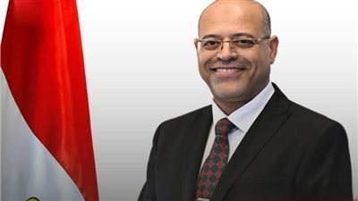 برواتب تصل ل 2000 درهم.. «العمل » توفر 185 وظيفة بشركة مقاولات في الإمارات