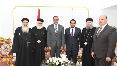 محافظ قنا يستقبل وفود كنائس المحافظة لتقديم التهنئة بعيد الفطر المبارك