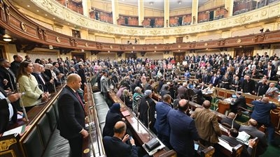 بعد تصديق الرئيس السيسي.. حبس 6 أشهر وغرامة 30 ألف جنيه حال تعمد إتلاف لوحات تعريف العقارات وفقا للقانون الجديد
