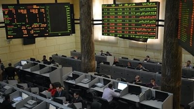 تراجع جماعي لمؤشرات البورصة في ختام تعاملات اليوم