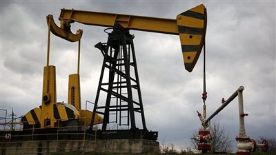 النفط يرتفع 4% أسبوعياً بدعم اتفاقات تجارية وصادرات صينية قوية