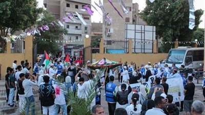 كرنفال مسرح الجنوب يثير دهشة أبناء قنا