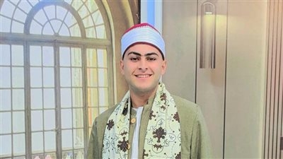 حلمي أكون قارئ بالإذاعة.. «محمد» ابن الشرقية يبدع في تلاوة القرآن الكريم بصوت يلامس القلوب