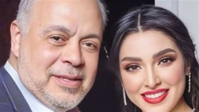أجمل زوجة وأم وأروع ممثلة.. أشرف زكي يهنئ روجينا بعيد ميلادها