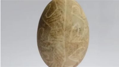 أقدم بيضة عيد فصح في العالم.. تحفة أثرية نادرة عثر عليها في مكب نفايات