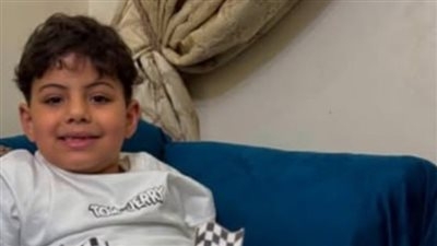 كان ذاهبًا للاحتفال بـ عيد ميلاده.. البلوجر أم خالد تعلن تعرض نجلها خالد لحادث سير